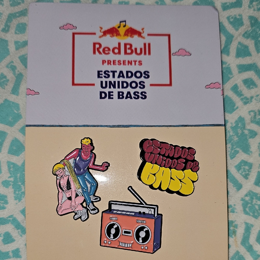 Red Bull Estados Unidos de Bass Pin Set